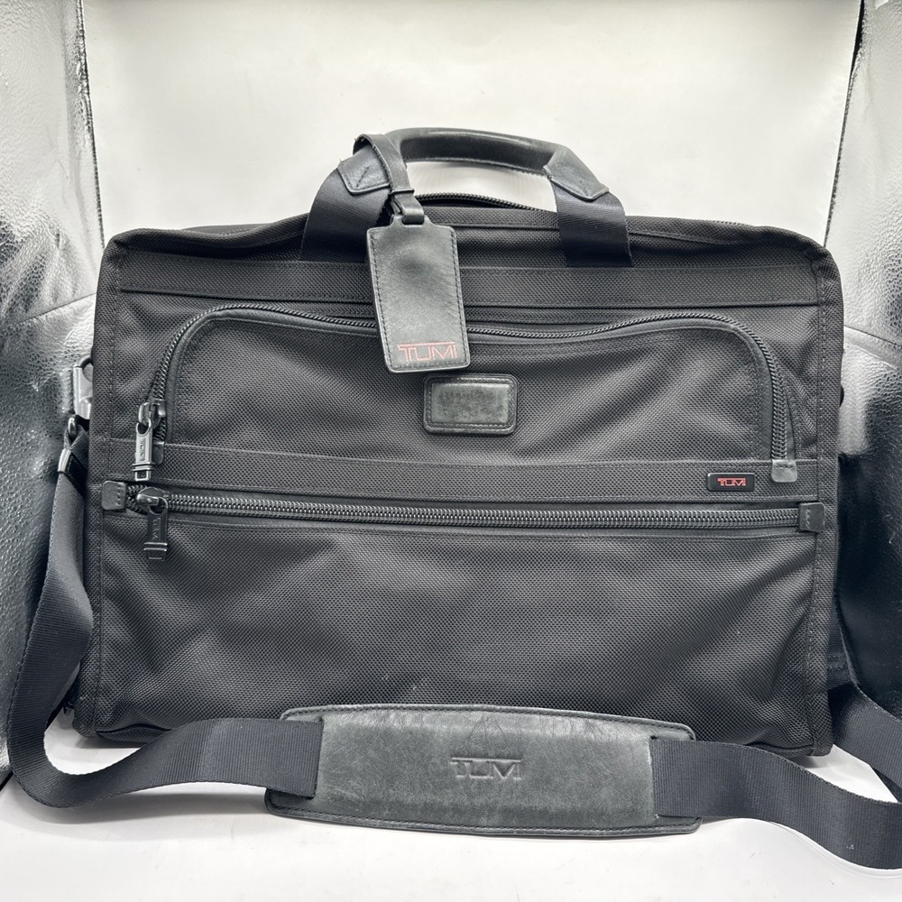 Tumi Alpha 2 Large Screen Portfolio Briefcase Laptop Bag Nylon 26111DH‎